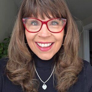 Meet your Posher, Karen